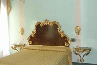 Hotel Marconi Венеция