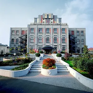 starhotels-business-palace.it-lombardy.com/