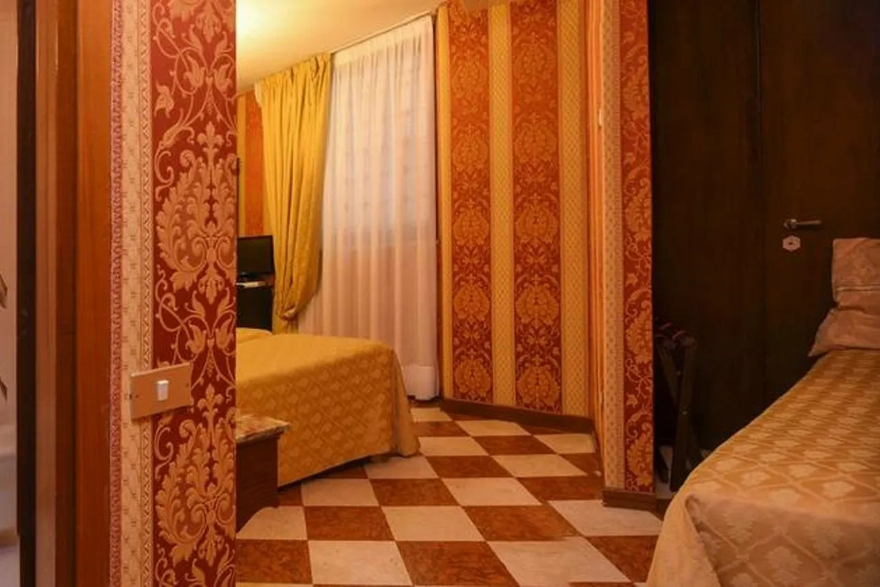 Hotel Marconi Venice 3*,